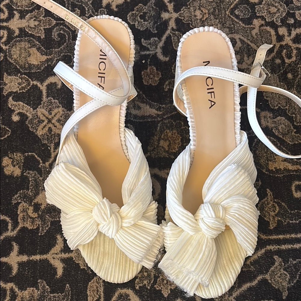 Women's White Bow Sandals